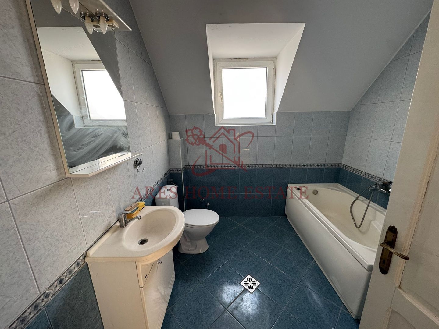 Casă 7 camere de vânzare/închiriere Izvin + anexă 90 mp- Comision 0 - Poză 20