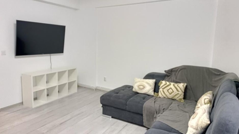 Vila in cartier nou Bragadiru, complet amenajata - Poză 1