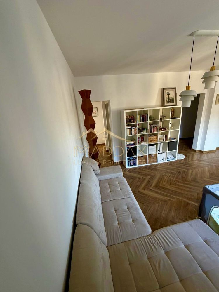 Apartament de inchiriat in bloc interbelic - Poză 5