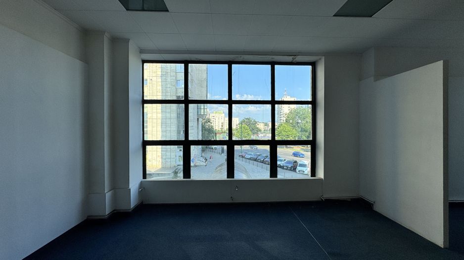 Spațiu comercial 493 mp utili | Locație centrală | Vizibilitate excelentă | - Poză 46