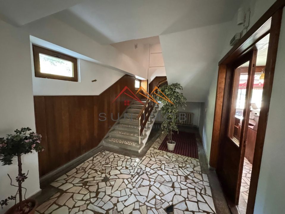 Oportunitate unică Valea Prahovei, hotel+vilă+business, teren 8137 mp - Poză 9