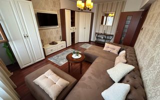 Apartament 2 camere, etaj 2 - zona Cetate - Poză 1