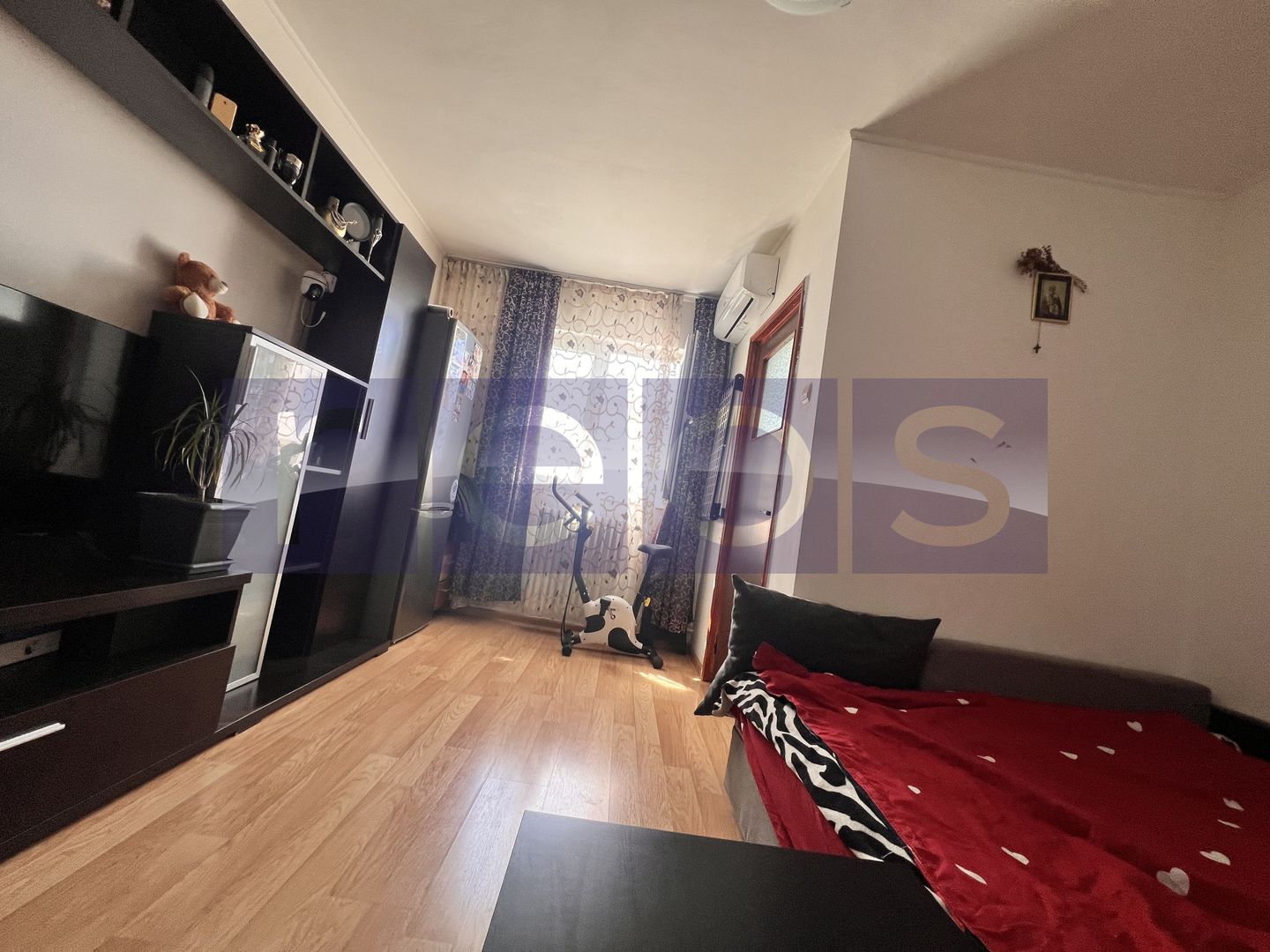 VANZARE GARSONIERA | SEMIDECOMANDATA | ZONA TITAN - Poză 2