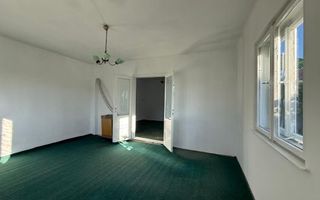 Vând casă in Ernei de 66 mp si teren in suprafață de 2530 mp - Poză 7