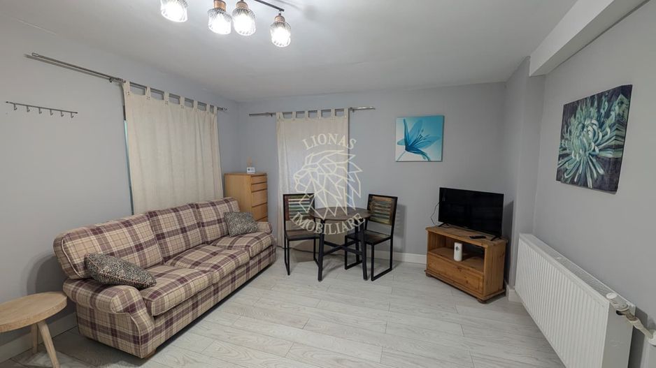Apartament la casa 40 mp-renovat-curte-mobilat modern-Ultracentral - Poză 2