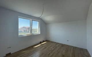 Duplex despartit prin baie | 3 camere | Super Preț | Urseni - Poză 10