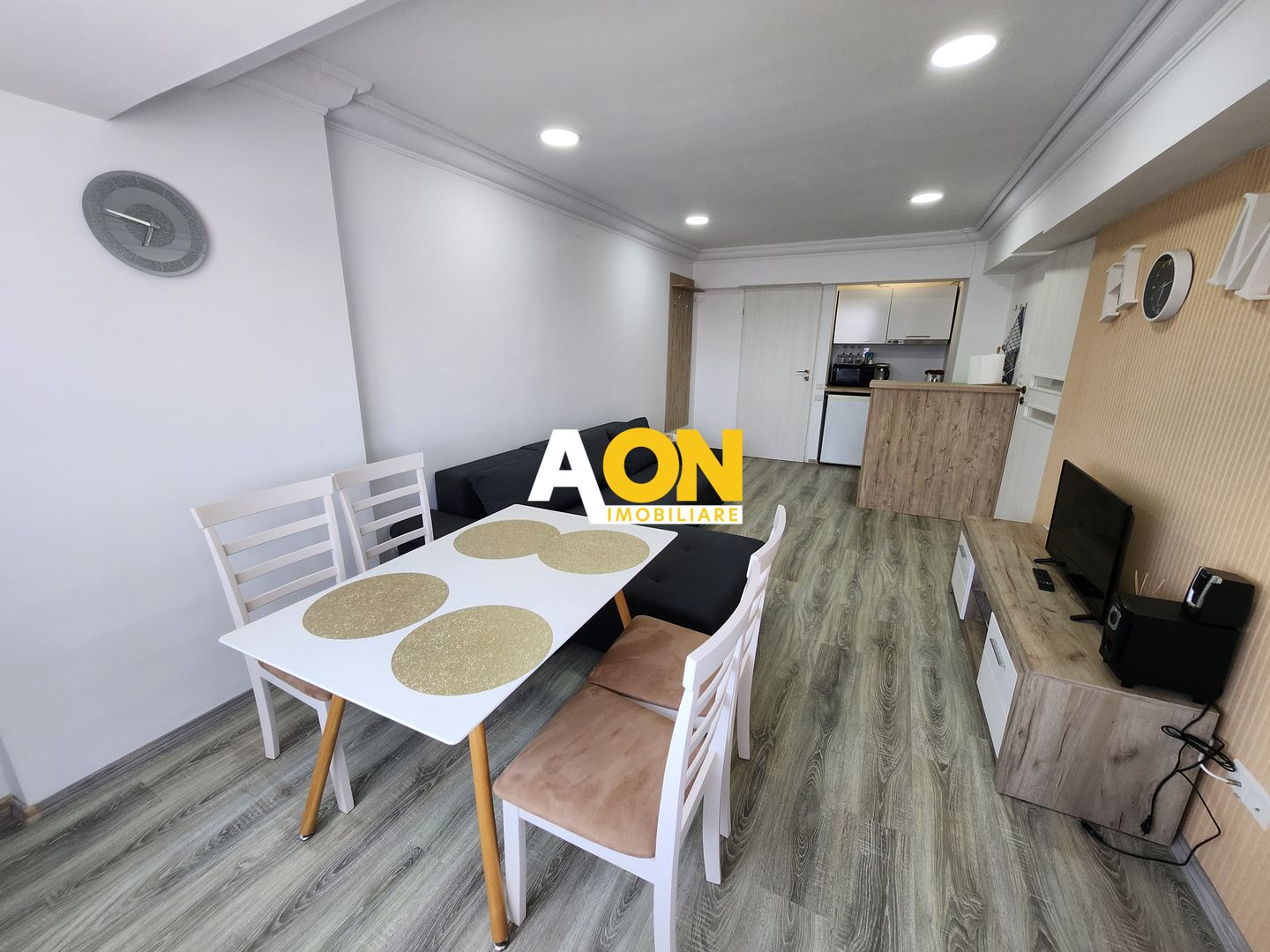 Apartament 3 camere, pozitie excelenta, Cetatea Alba Carolina - Poză 2