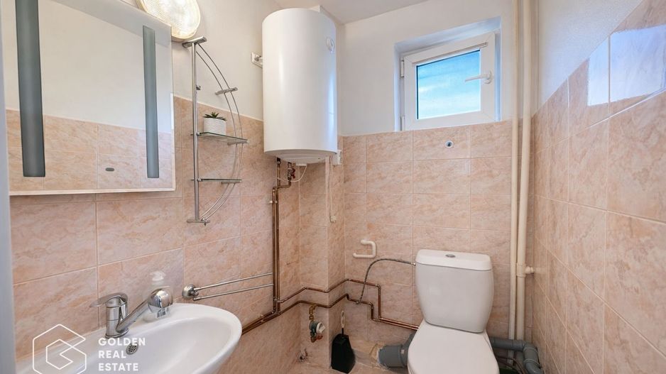 Garsoniera, etaj 3, langa facultate, zona Confectii - Poză 3