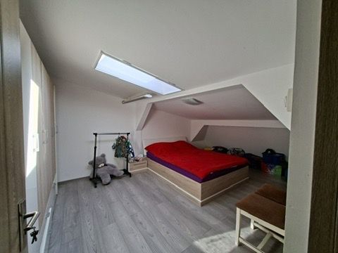Apartament cu 3 camere pe două etaje-Zona Lipovei - Poză 2