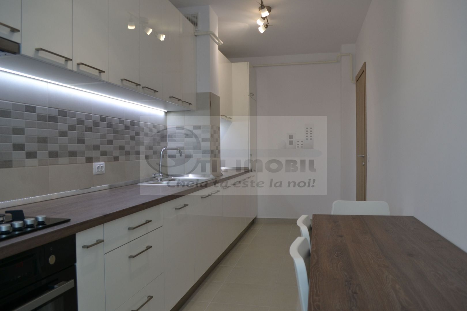 Apartament 2 camere Tudor Conest Grand Residence , 60mp cu loc parcare - Poză 6