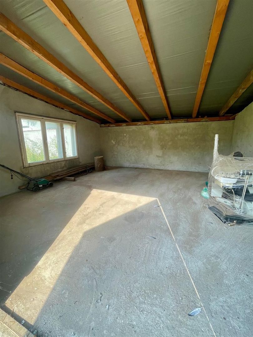 Casa cu teren de 1233 mp la 25 km de Oradea - Poză 10