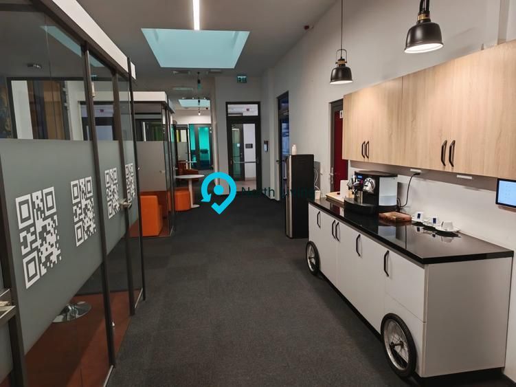 Clădire de birouri integral renovată, de inchiriat – Universitate / Centru Vechi - Poză 1