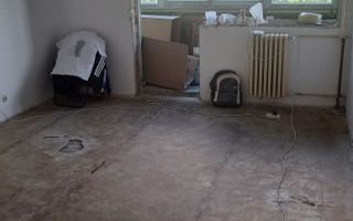 Apartament 2 camere pregatit de renovare langa Parcul Drumul Taberei - Poză 4