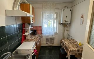 PODUL DE FIER - 2 camere decomandat - Bloc 1981 - Poză 2