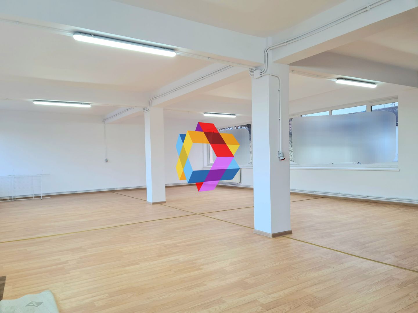 Spatiu birouri de închiriat Brasov - 120 mp  # plus-imo - Poză 1