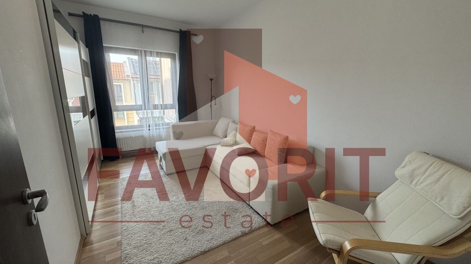 Etaj 1. Pozitie excelenta. Aproape de magazine si Expres 3. - Poză 9