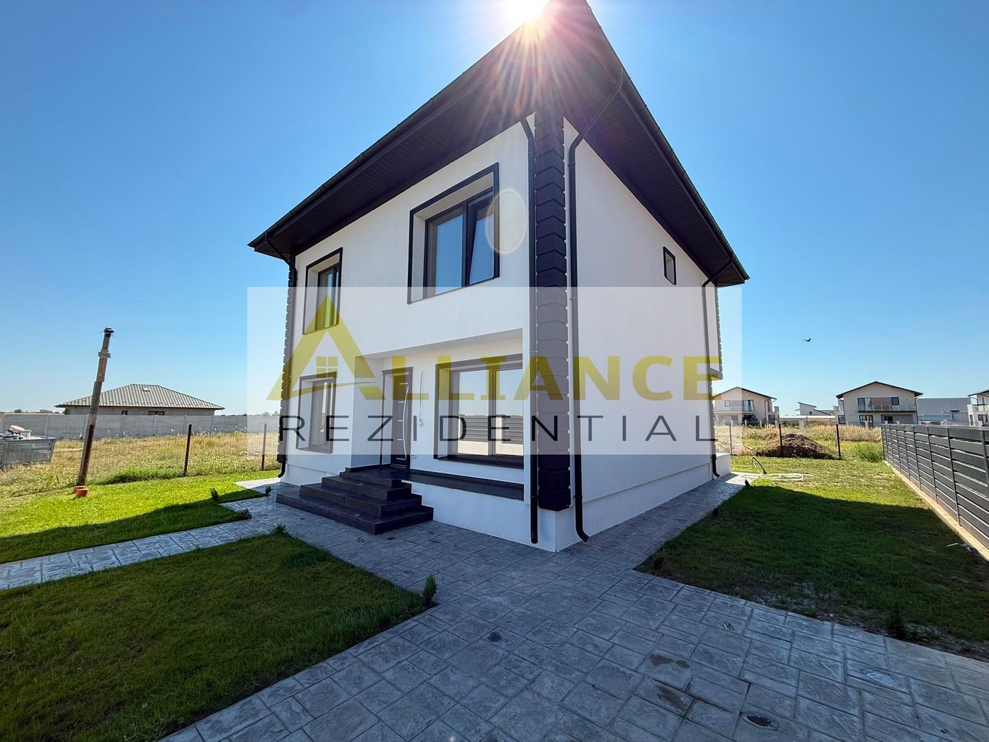 Vila individuala P+1E || 4 camere 3 bai || 355mp teren - Poză 1