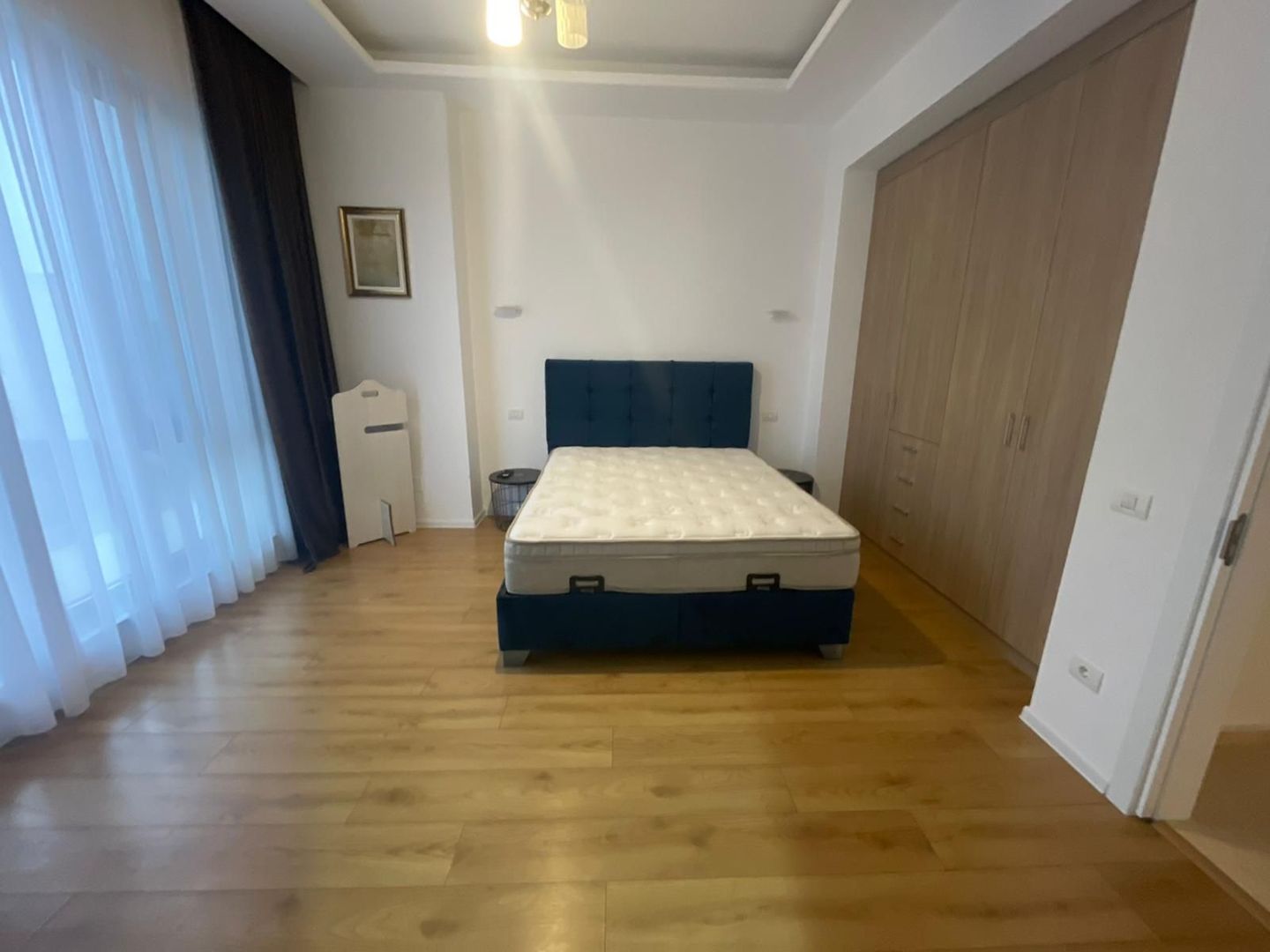 Casă P+1+M de vânzare în Otopeni–Tunari | Ansamblu nou, 3 dormitoare, mobilată - Poză 6