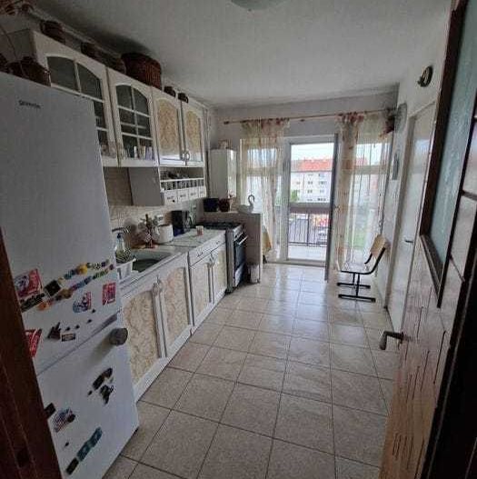 BRASADAS vinde ap 3 cam etaj 4/4 in Carpati 2. - Poză 6