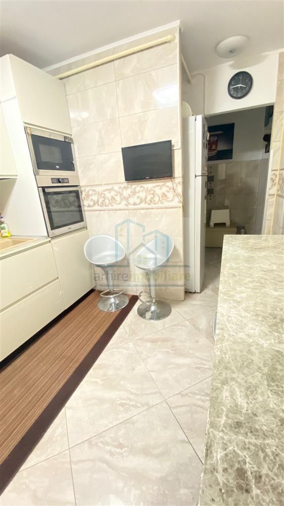 Apartament 3 camere BD Chisinau  decomandat etajul 1/10 bloc 1983 - Poză 11