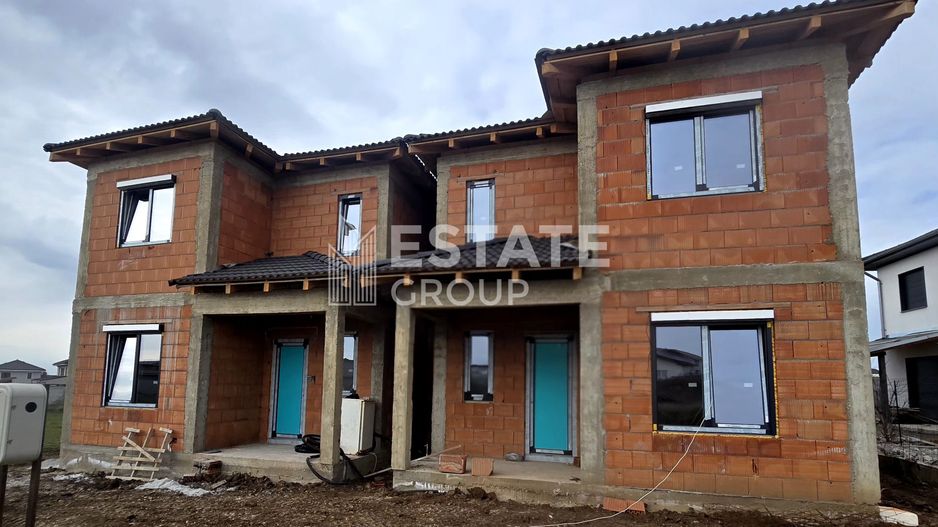 Duplex cu 4 camere in Giarmata - Poză 1