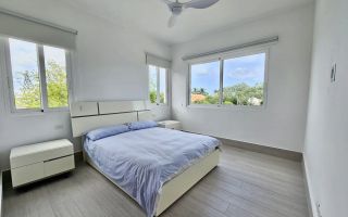 Vilă modernă de lux cu piscină privată - Poză 8