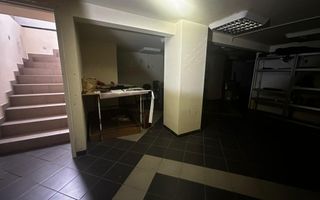 Oportunitate unica!Spatiu comercial parter+demisol, plus apartament la etaj - Poză 9