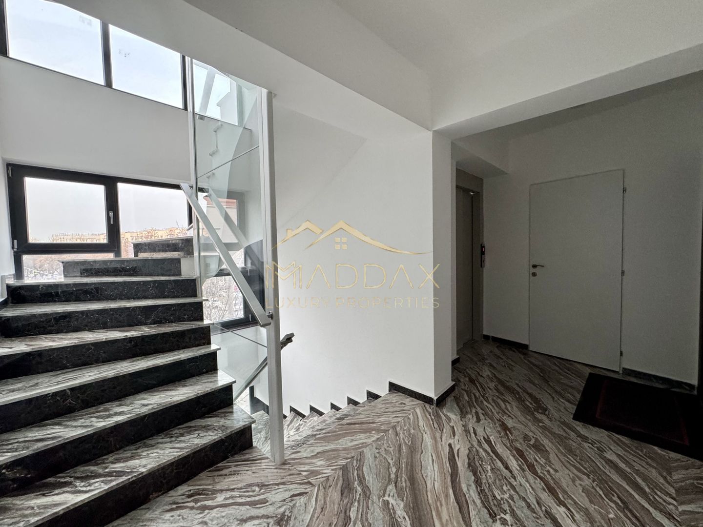 Apartament cu 3 camere *prima inchirere* // zona Herastrau - Poză 48