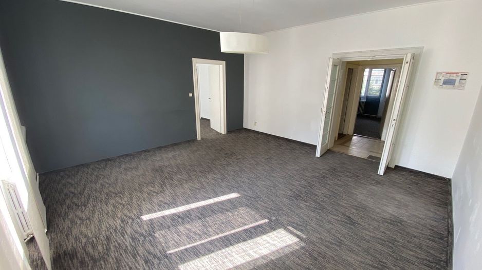 Apartament in cladire interbelica zona Ultracentrala - Poză 1