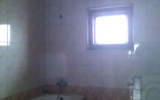 Casa 6 camere - cazare 15 persoane, Nord - Poză 8