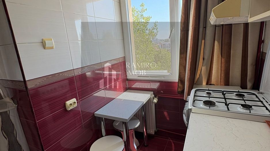 Garsoniera Turnu Magurele 10 minute metrou Aparatorii Patriei - Poză 9