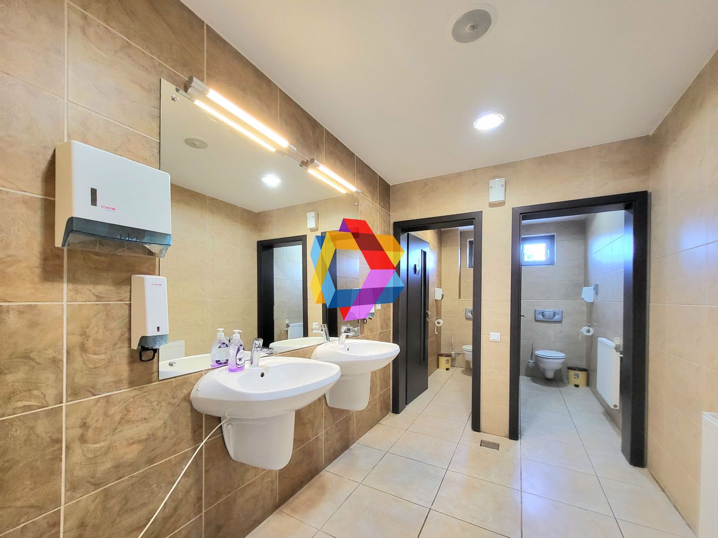 Spatiu de birouri la casa - 436 mp - Poză 7