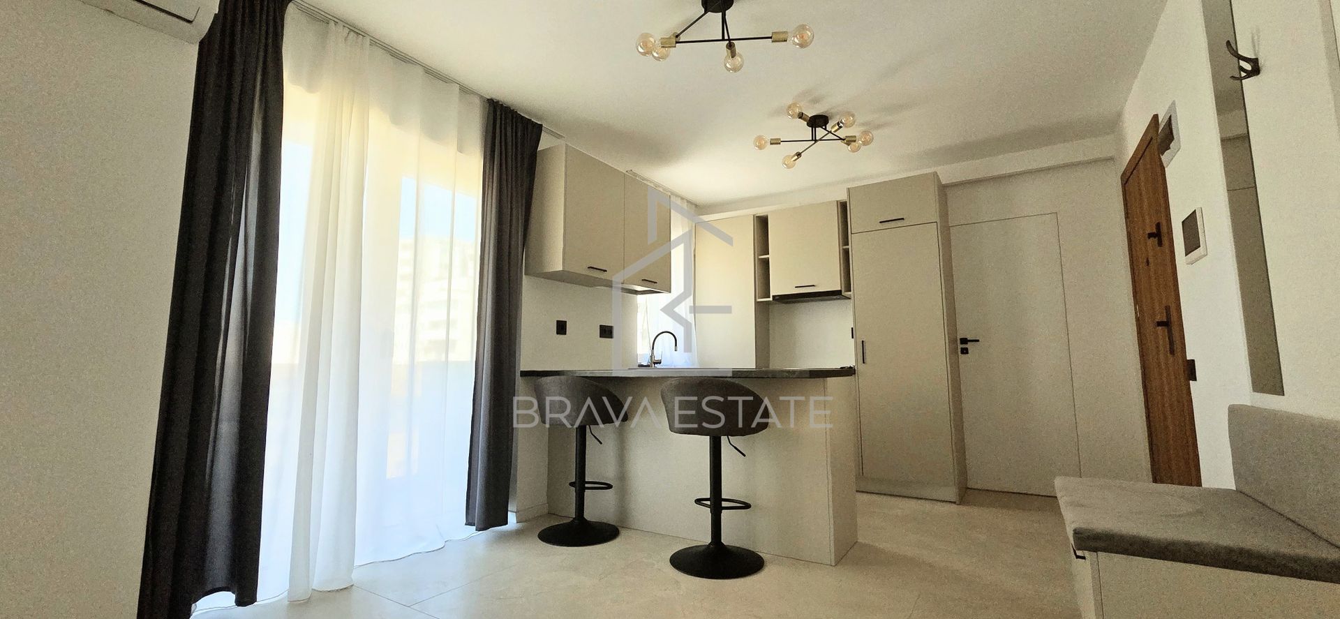 Apartament tip studio, 42mp, balcon, parcare, zona FSEGA - Poză 9