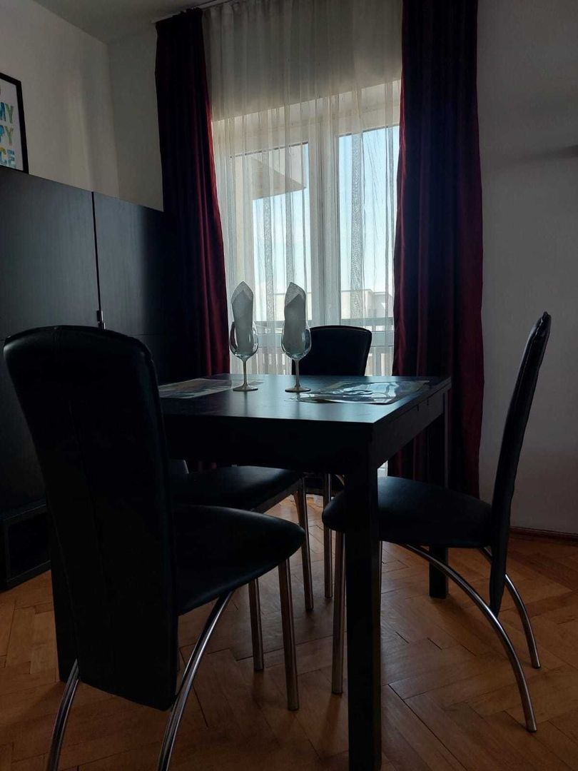 Închiriere Garsonieră 44 mp Bd. Unirii, Decomandată, 2 Balcoane, Pază - Poză 3