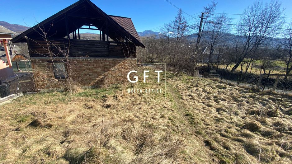 Casa la rosu-Zona Bistrita Bargaului-Teren-700mp - Poză 2