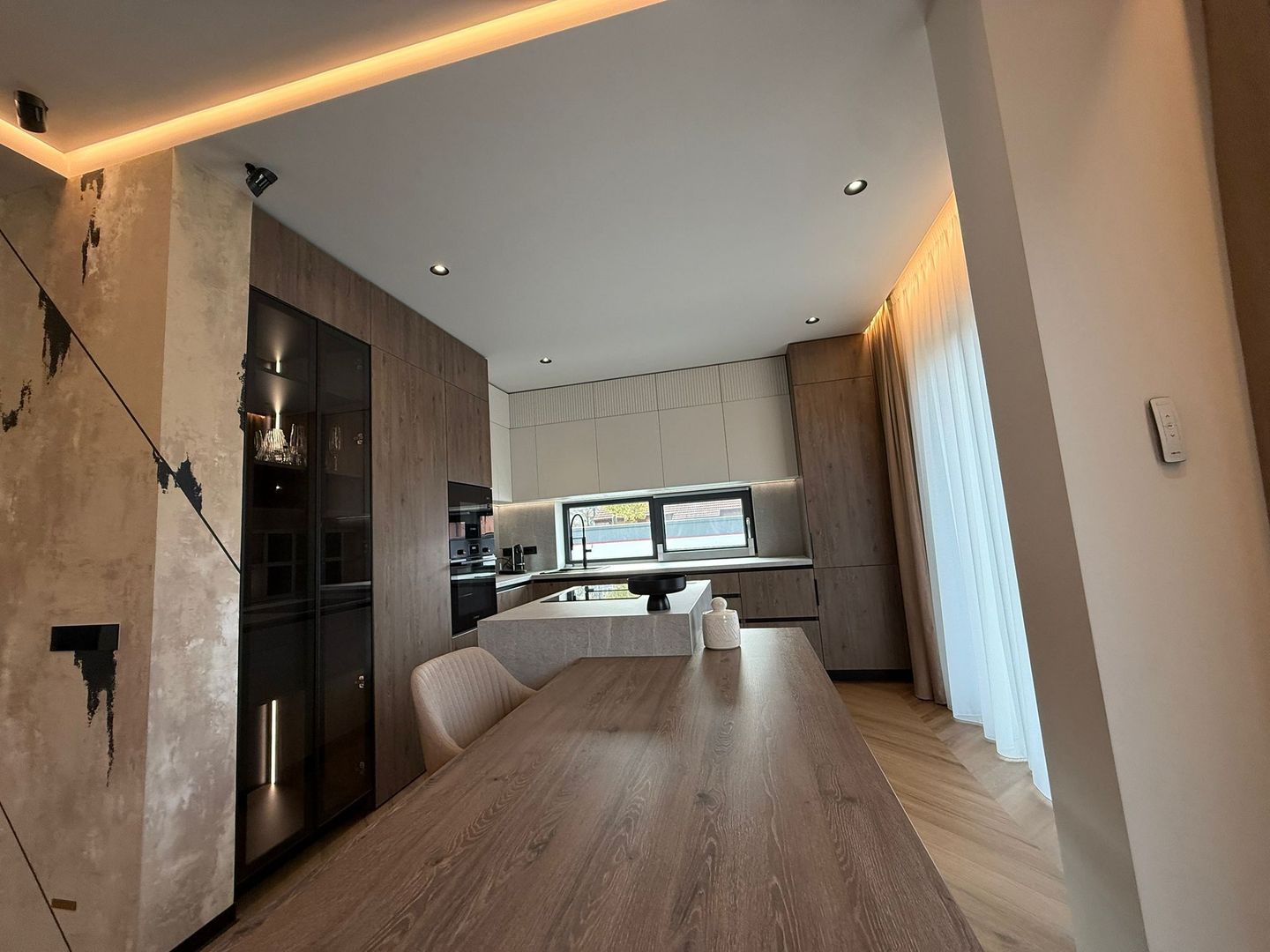 Exclusivitate Absolută în Calea Aradului | Casă High-End Complet Mobilată - Poză 9