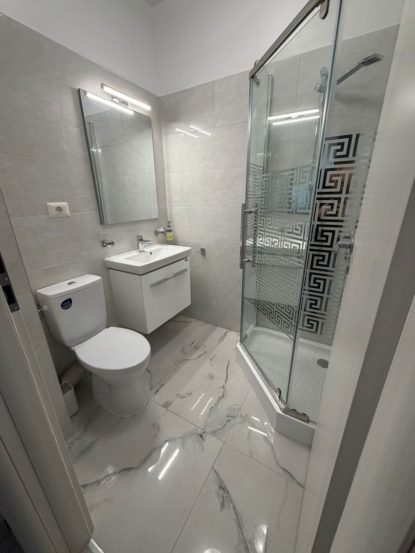 AP. 2 CAMERE - 82 MP, BLOC NOU, MOBILAT MODERN, PARCARE INCLUSA - Poză 4