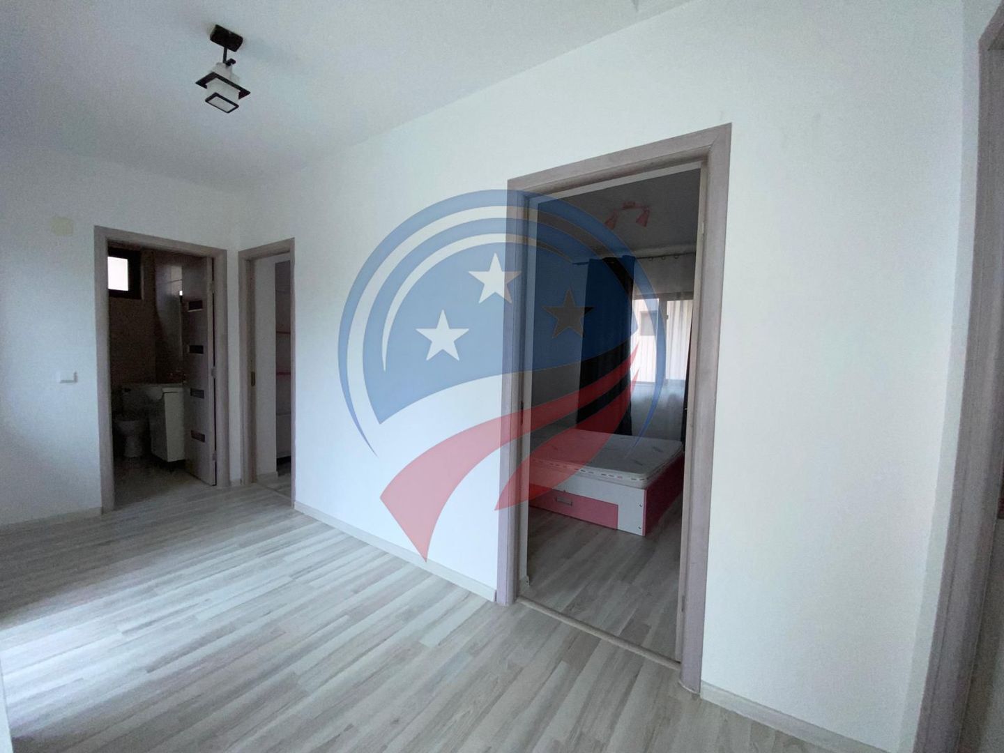 CASA FINALIZATA SI MOBILATA ZONA LAPUS - Poză 8