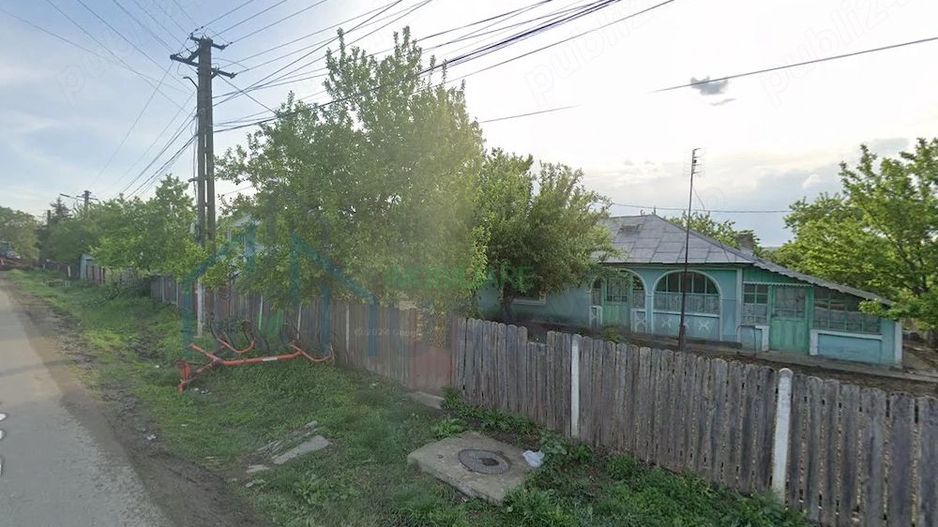 Teren 1304 mp cu casă bătrânească nelocuibilă, sat Păușești, com. Dumesti, județul Iași - Poză 1