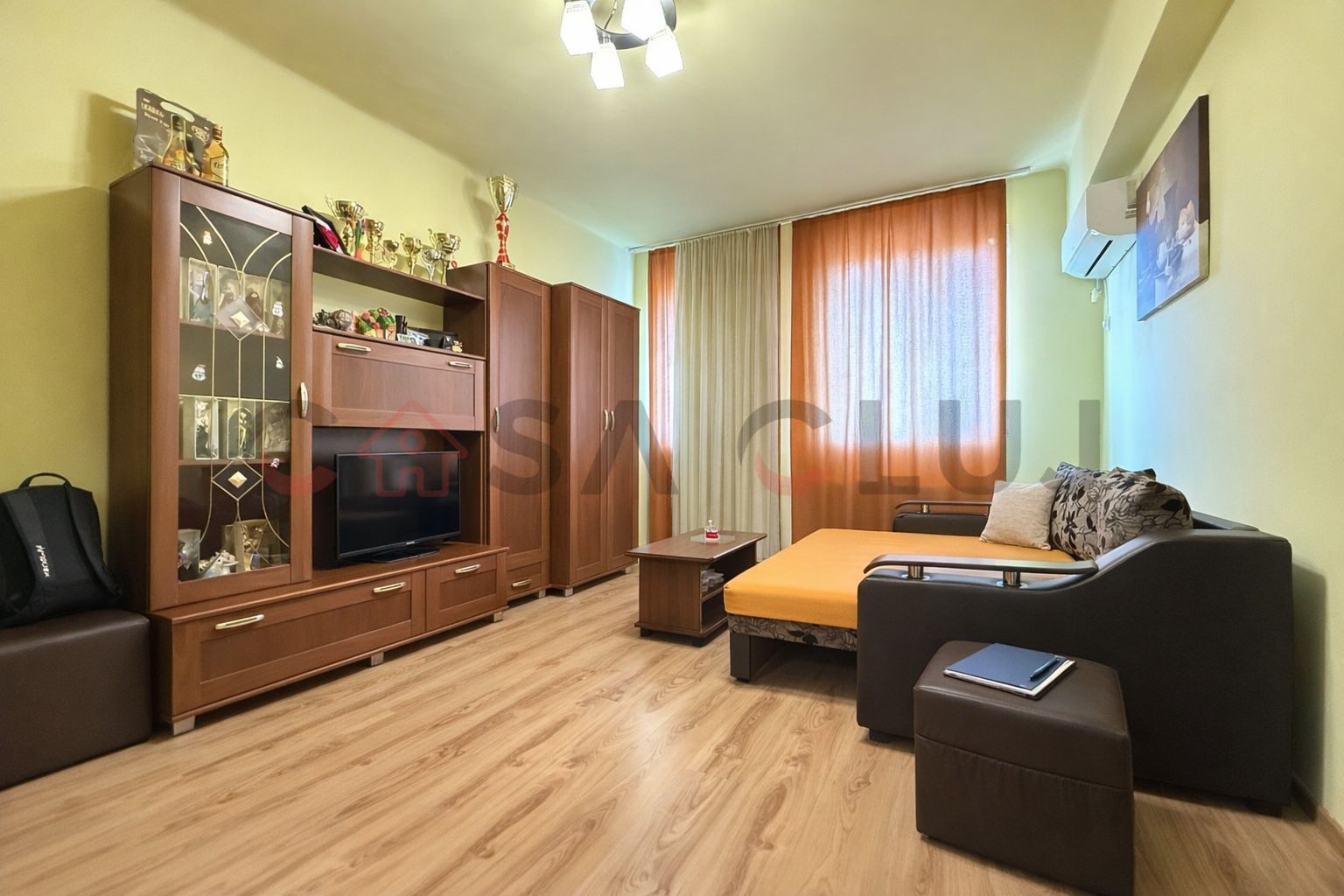 2 camere, Horea, Facultatea de Litere - Poză 2