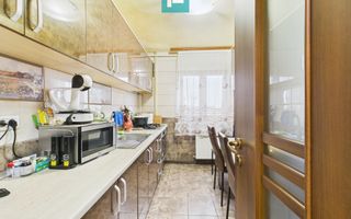 Apartament spațios cu 4 camere în Vlaicu - Poză 12