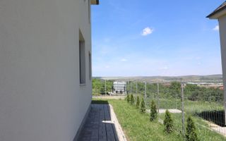 Casa individuala cu teren de 440 mp, situata in Dezmir! - Poză 6