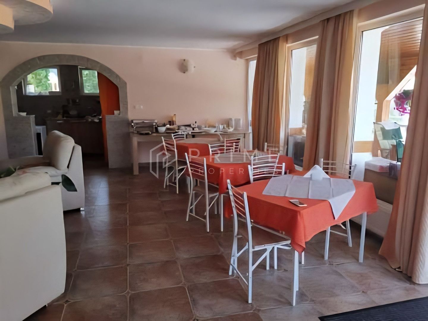 Casă individuală 310mp utili, 8 camere, piscină - Poză 5