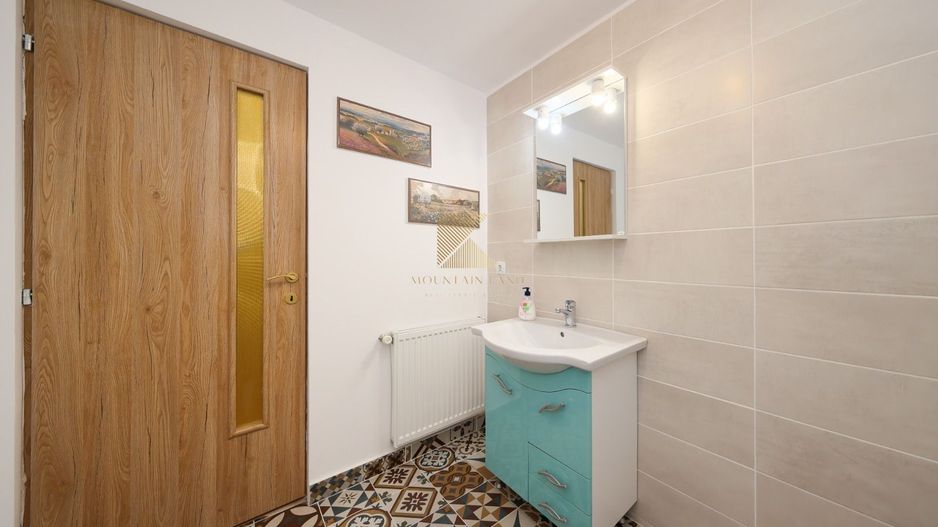 Proprietate mixtă cu spațiu comercial și locuință, Cristian - Poză 15