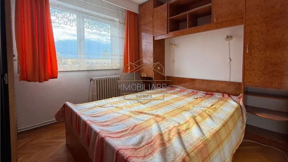 Apartament semidecomandat de închiriat cu 3 camere în Mănăștur - Poză 1