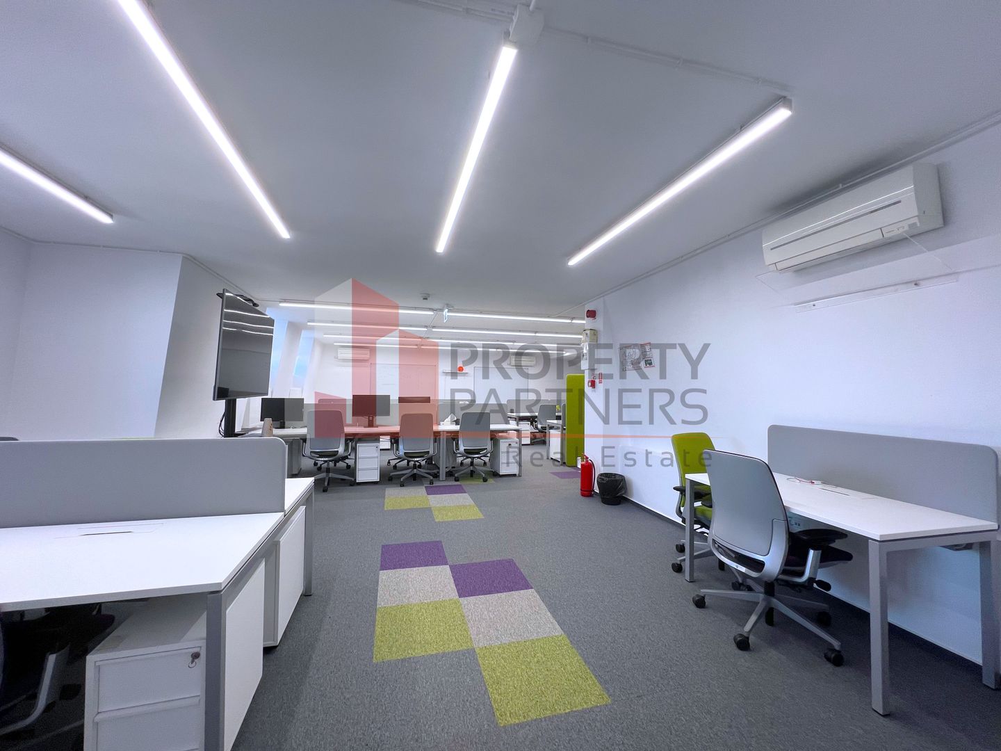 Spatiu modern pentru birouri - 741.54 mp  - Universitate - Poză 2