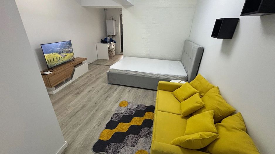 STUDIO AVRIG RESIDENCE, PARCARE SUBTERANA, MASINA DE SPALAT VASE - Poză 1