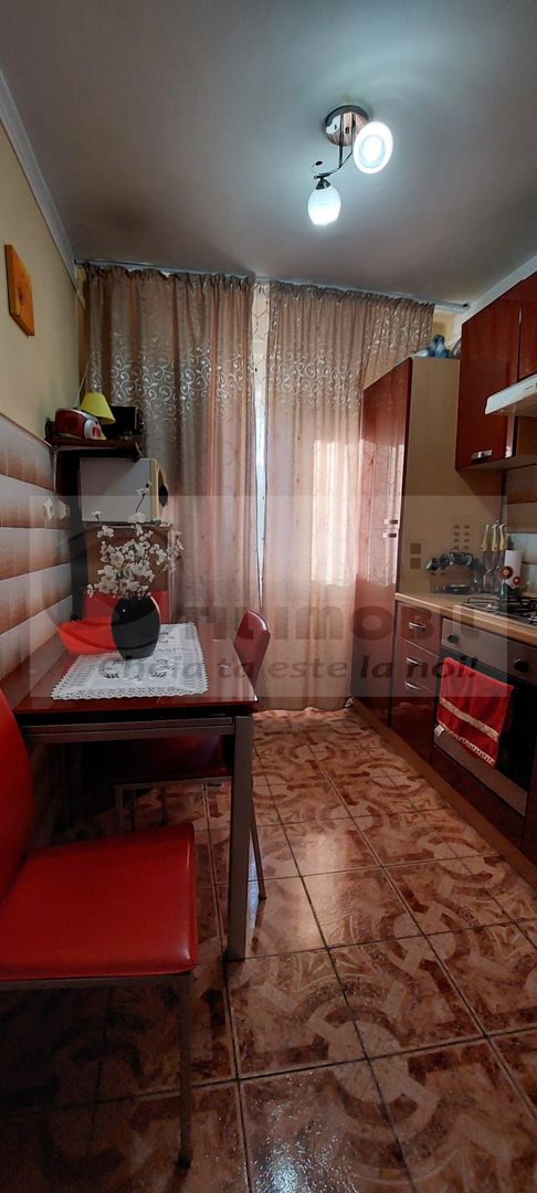 APARTAMENT 2 CAM DECOMANDAT ALEXANDRU ETAJ 5 DIN 10 LIBER - Poză 3