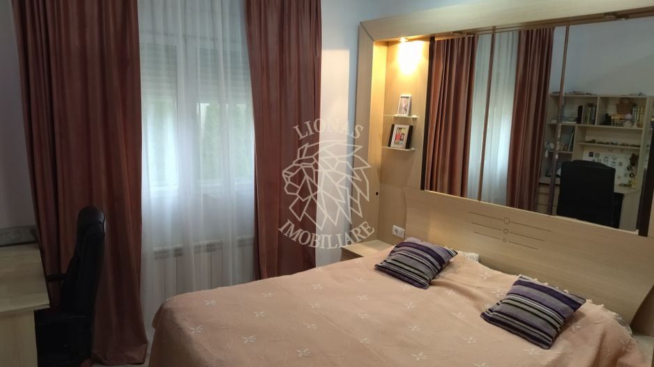 Casa de Lux 7 camere-270 mp-curte amenajata-teren 2312 mp-Salva - Poză 5