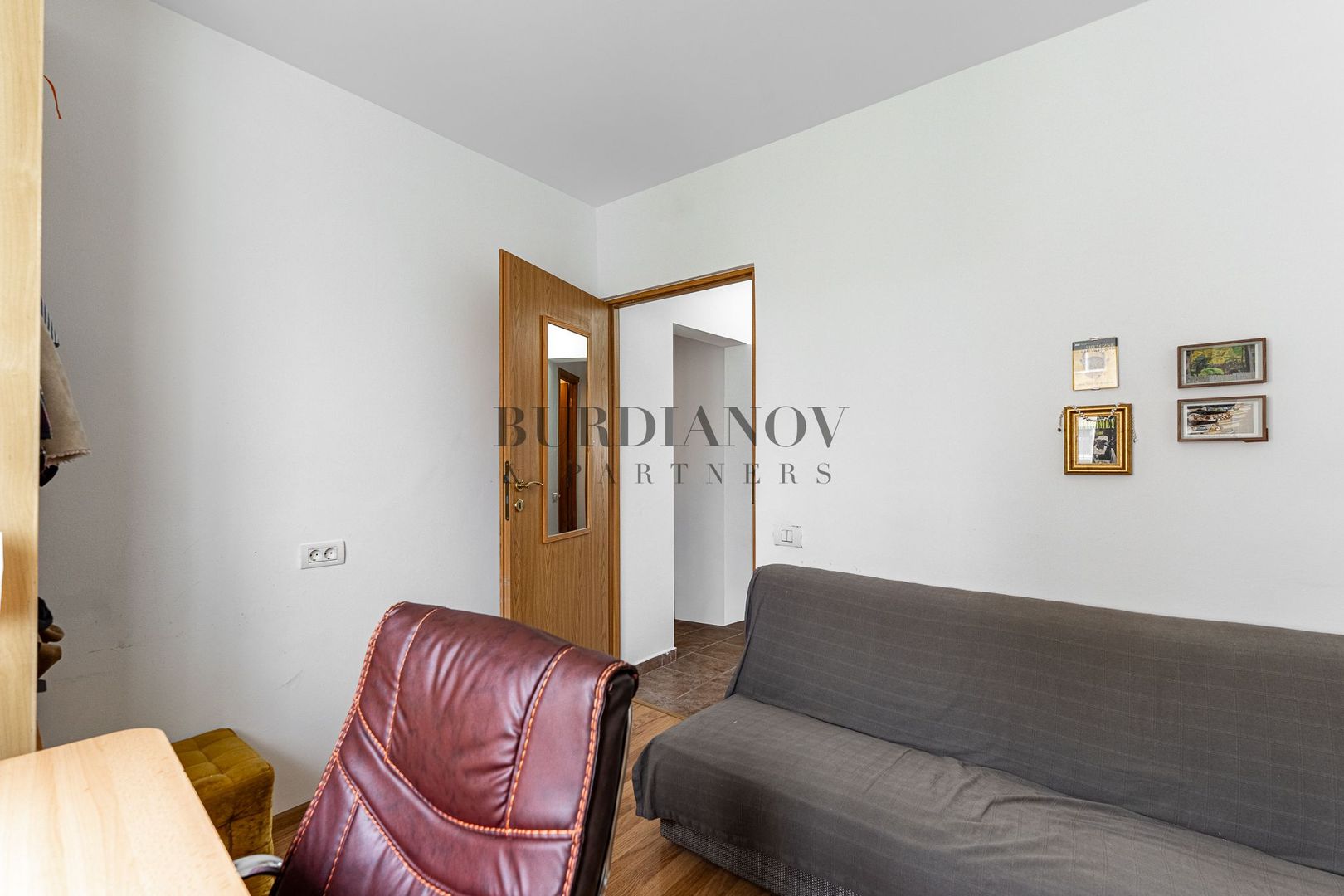 Apartament cu 4 camere- 57 mp utili -Dr Taberei- Metrou Romancierilor - Poză 9